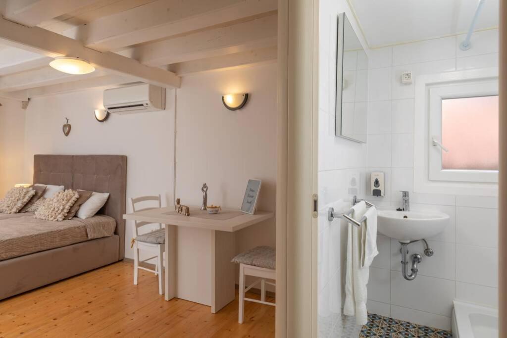 Divina Blue Apartment ดูบรอฟนิก ภายนอก รูปภาพ